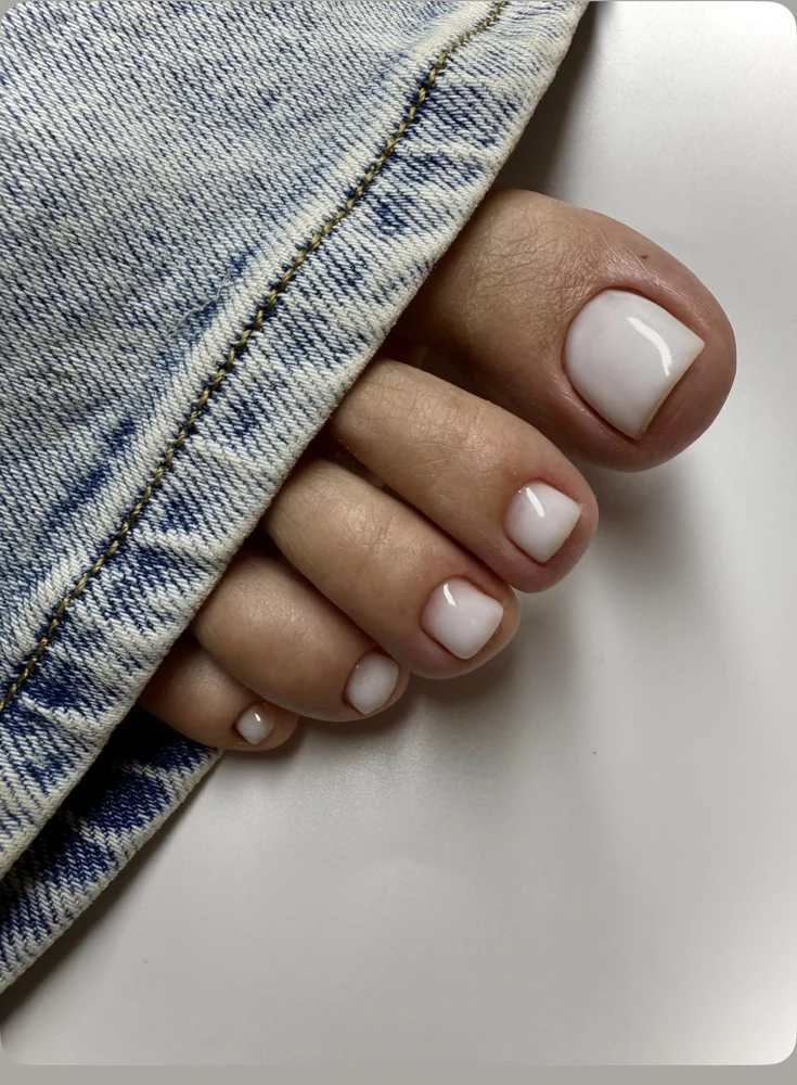 Natural pink pedicure